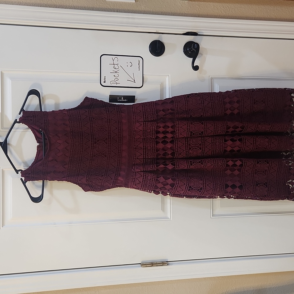 NWT Lulu's Burgundy Lace Midi Dress with Pockets